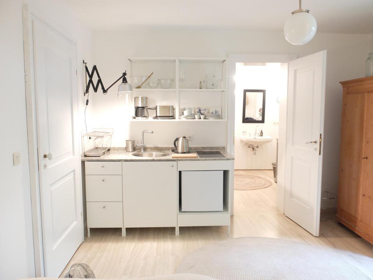 Ferienstudio-Apartment Tausendfreund "Adults Only" Am Chiemsee ไบรท์บรุนน์ อัม คีมเซ ภายนอก รูปภาพ